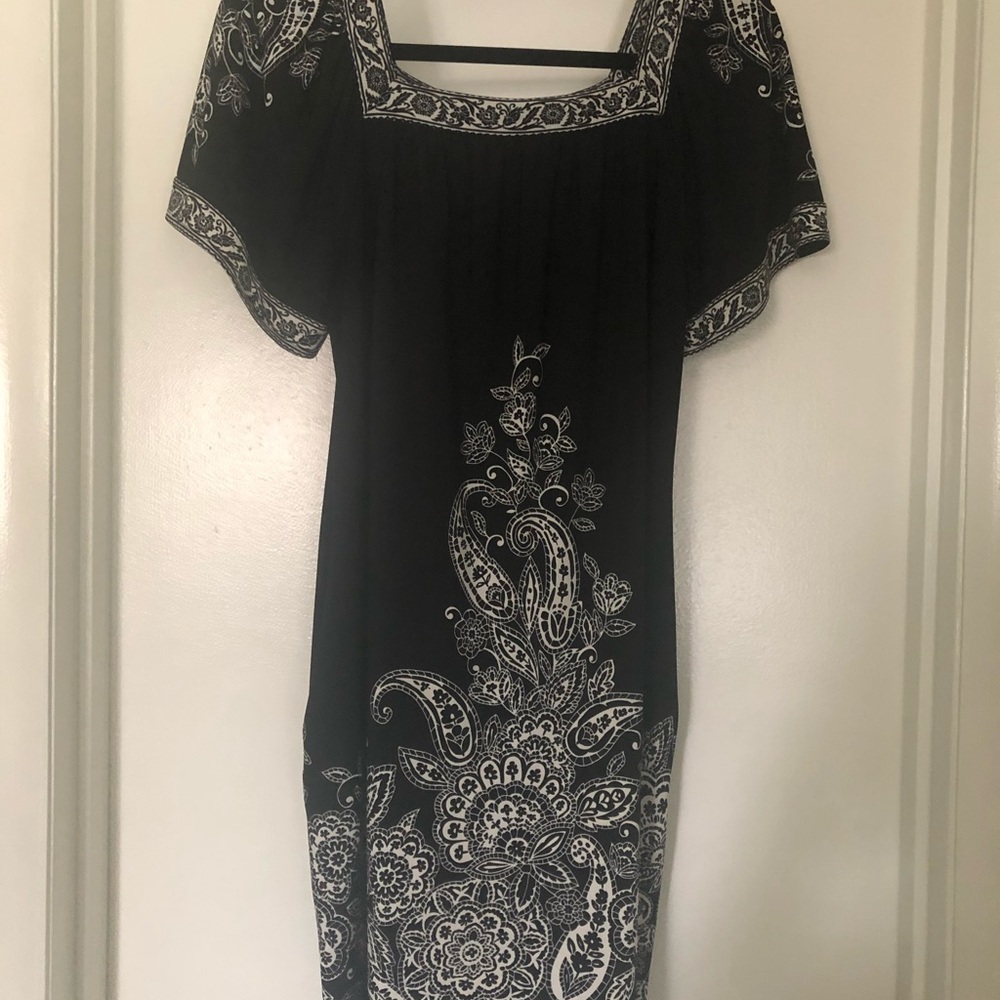 Black and white dress